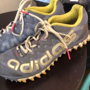Used Addidas woman’s sneaker